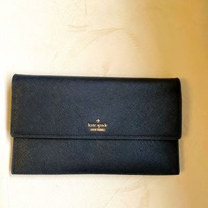 Kate Spade Clutch with removable Gold chain & removable card holder
